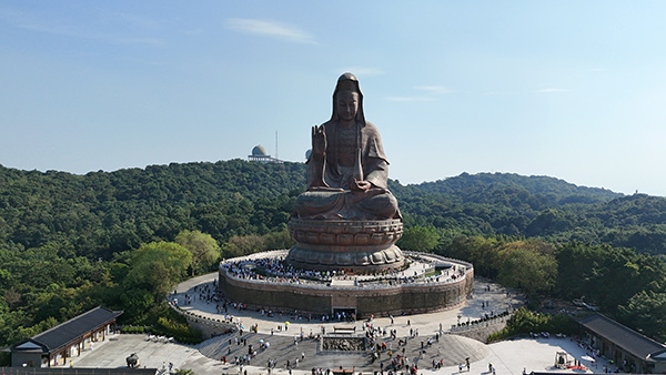 西樵山南海观音坐像.jpg 西樵山南海观音坐像.jpg